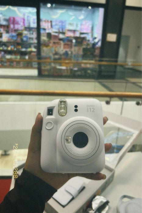 Fujifilm Instax Mini — фотоаппарат