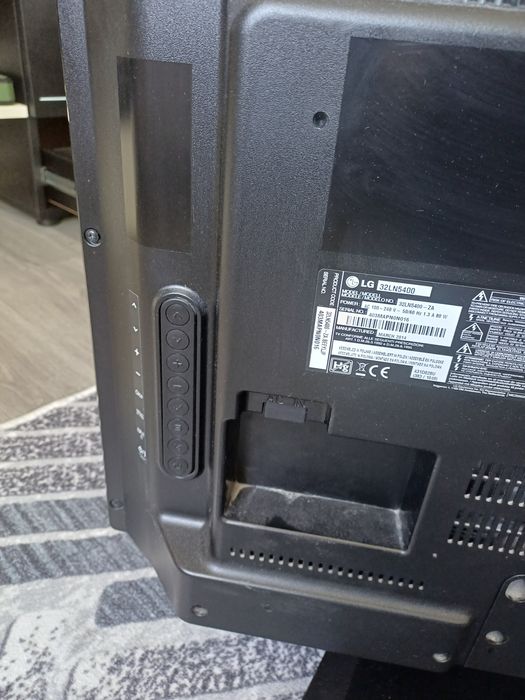 Телевизор LG 32 LN5400