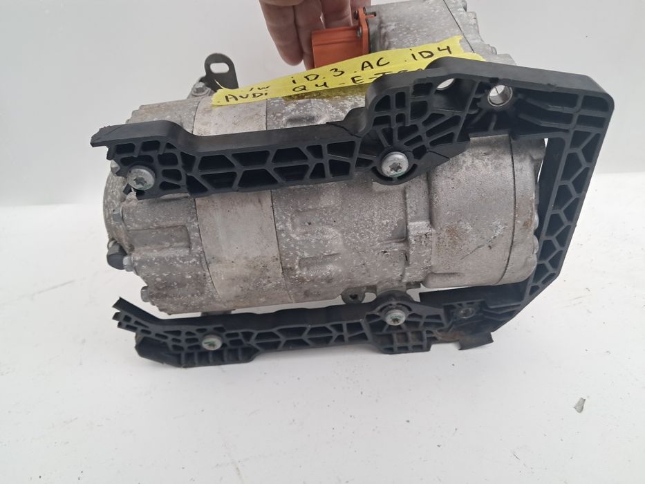 Компресор  Vw id3 id4 Audi  E Tton  Q4