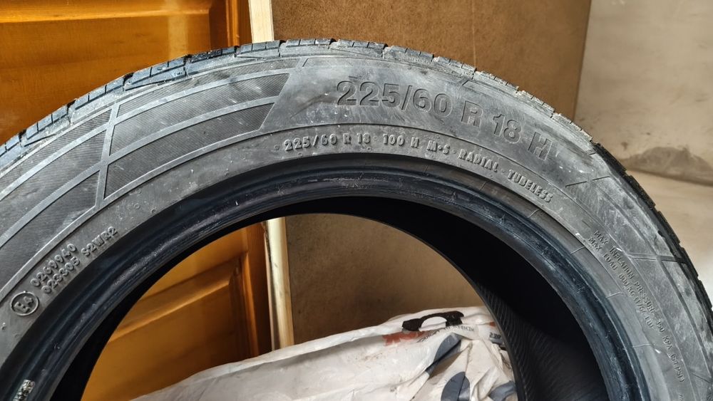 Гуми 18 x 60 x 225 Continental ContiCrossContact Pirelli Scorpion