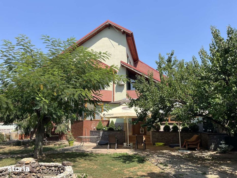 Vila 10 camere + / Valea Oltului / 620 mp utili / 2190 mp curte