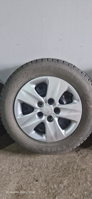 Продам комплект колес