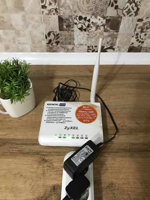 Плойка 1000тг и роутер 2000тг