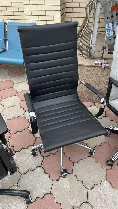 Офисные кресла распродажа