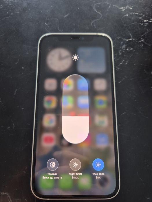 Продам Айфон 12 128