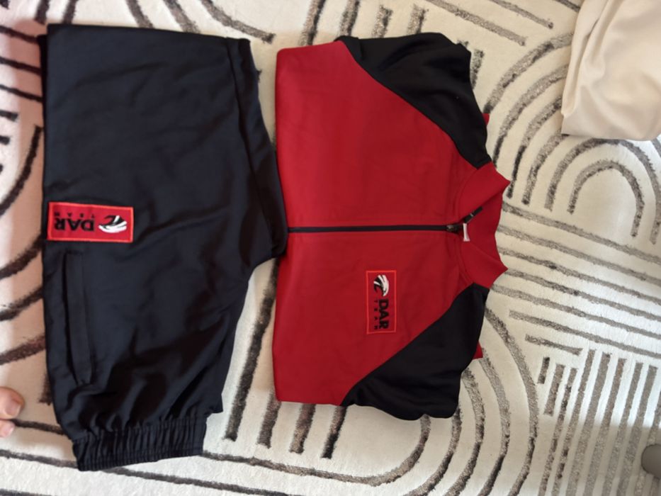 Спортивный костюм