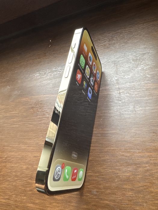 Продам Айфон IPhone 14 pro