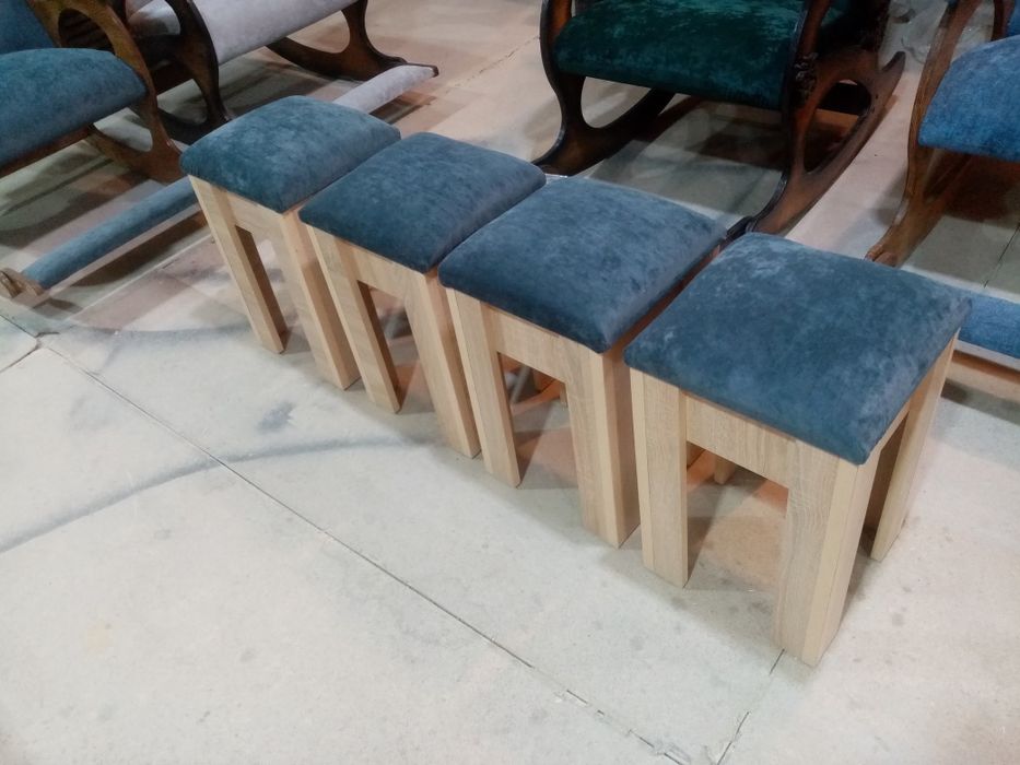 Продам новые кухонные табуретки!