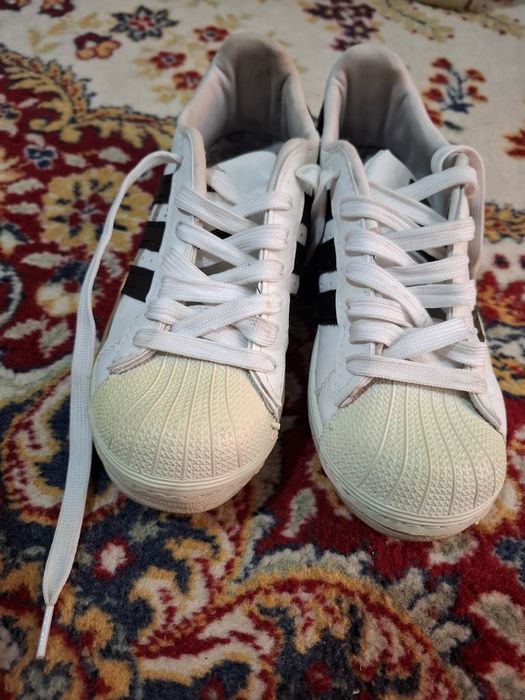 Adidași adidas originali