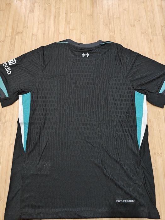 Nike Liverpool FC Jersey M