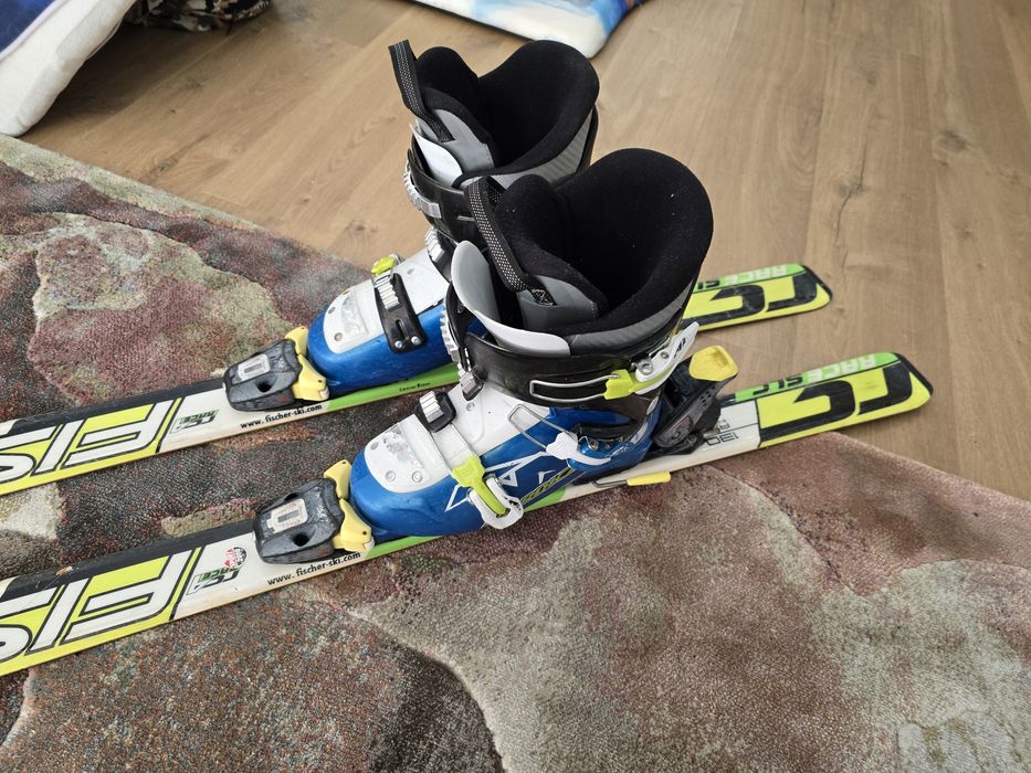 Ски и обувки детски
