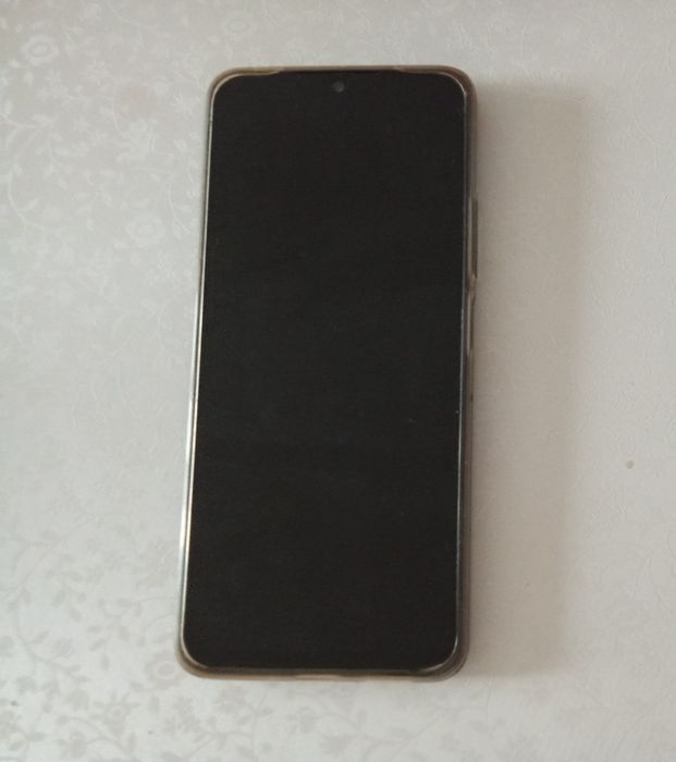 Продам телефон новый