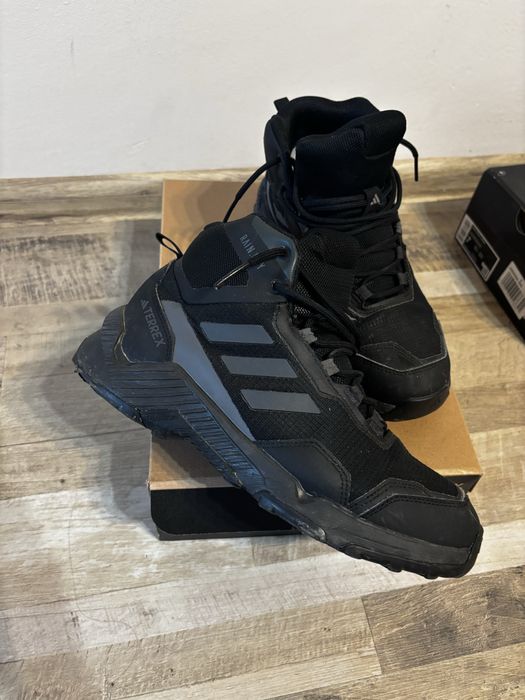 Маратонки Adidas Terrex Eastrail 2 Mid RAIN.RDY hiking boots