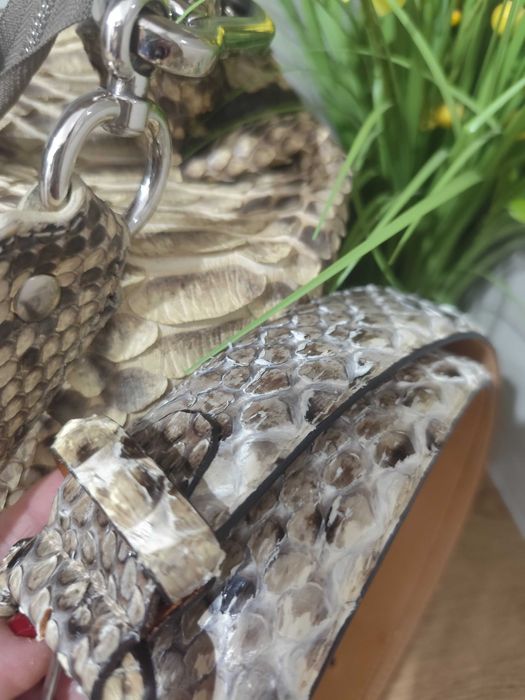 Комплект от ПИТОНОВА КОЖА -чанта за рамо и колан. Италия