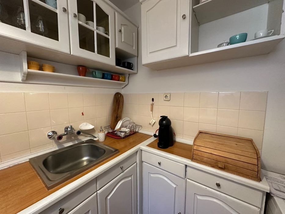 Леко използвана бяла кухня МДФ