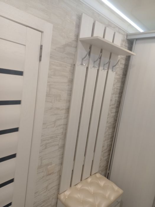 Прихожая-вешалка