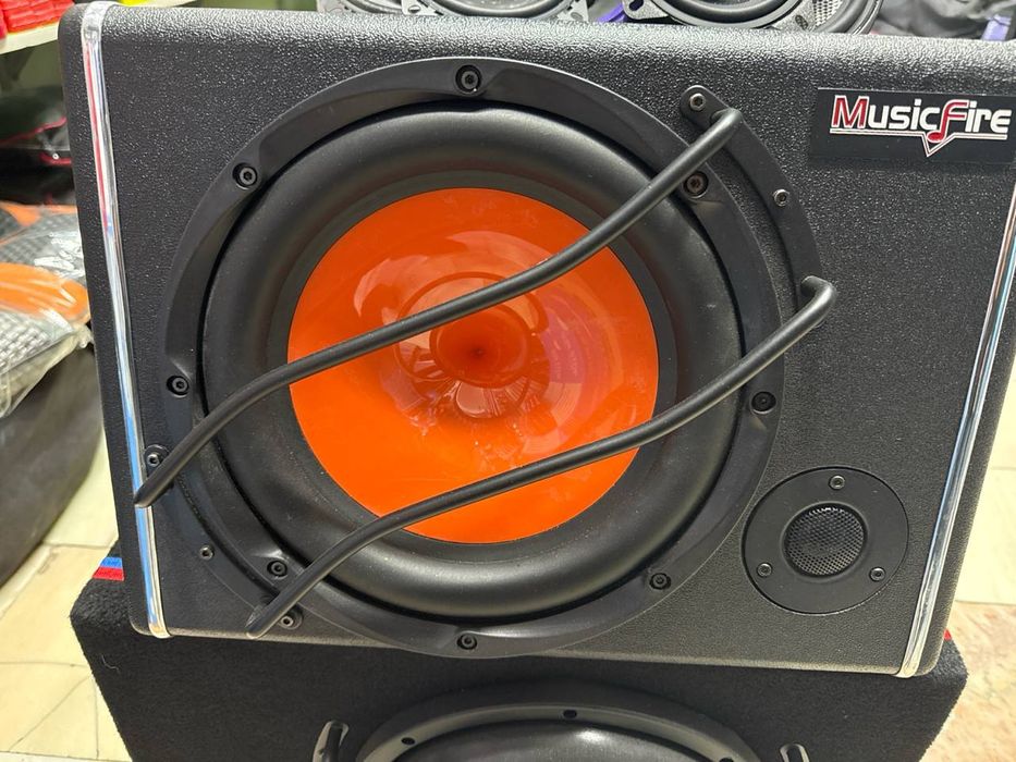 Активный сабвуфер