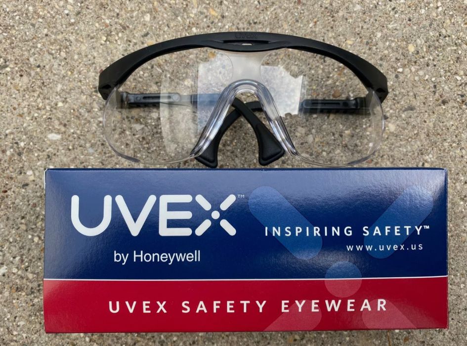 Xavfsizlik koʻzoynaklari Uvex Skyper oʻralgan tumanga qarshi qoplama S