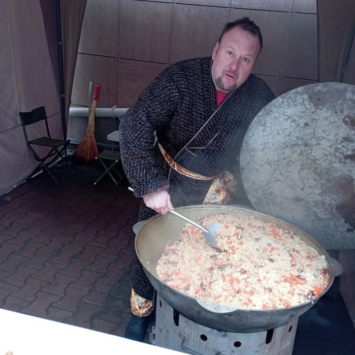 Проведение тимбилдингов.