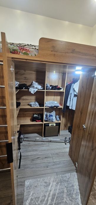 Детский уголок со шкафом