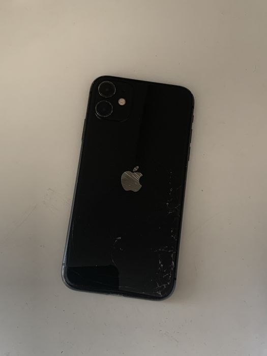 Iphone 11 продам/обменяю состояние нормальное