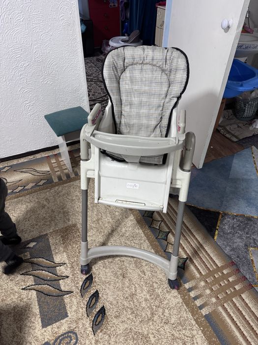 Стулчик для кормление Teknum