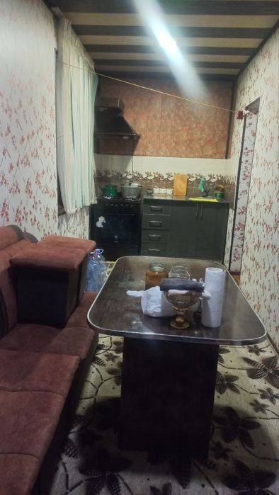 3 хонали квартира нархи тушти срочно