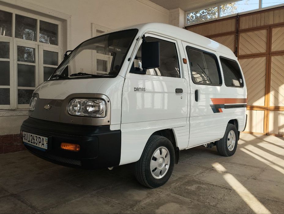 Дамас автомашинаси сотилади