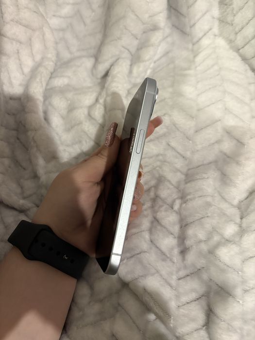 Vand , IPhone 15 , 128 Gb ,