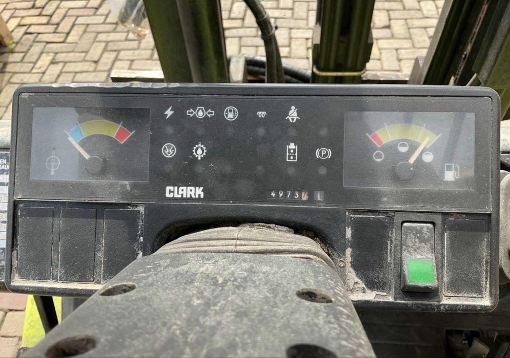 Stivuitor Clark Diesel  Defect