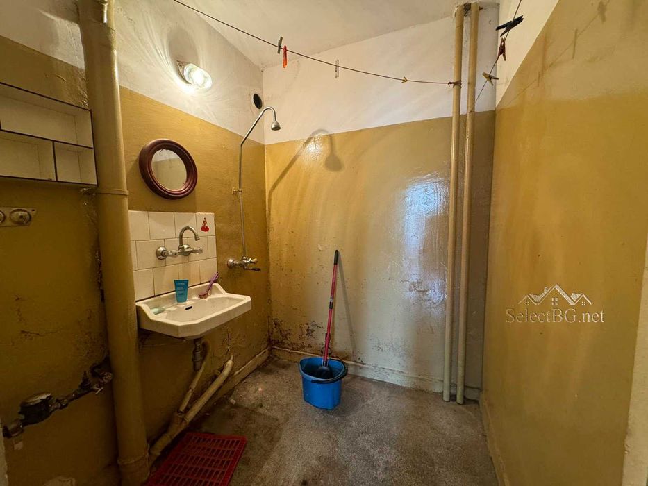 Продава се Четиристаен апартамент в Горна Оряховица - 110 кв.м за 719 €/кв.м - Снимка #7