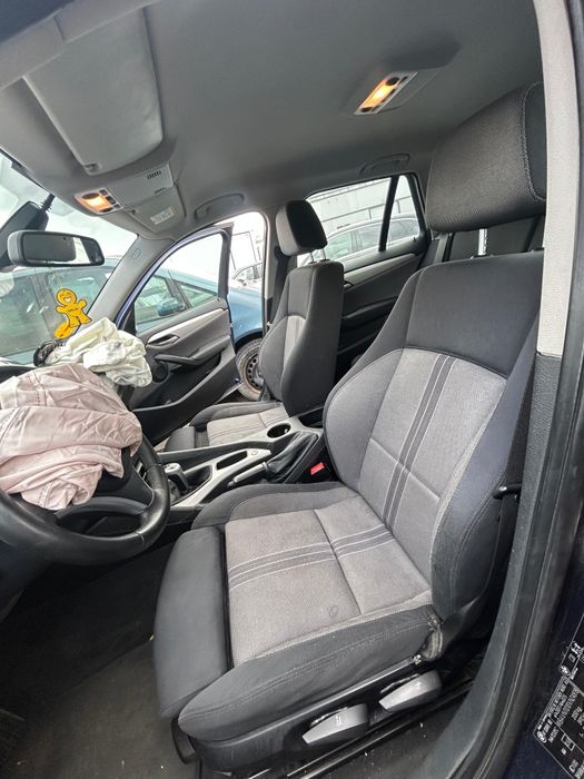 BMW X1 avariat frontal