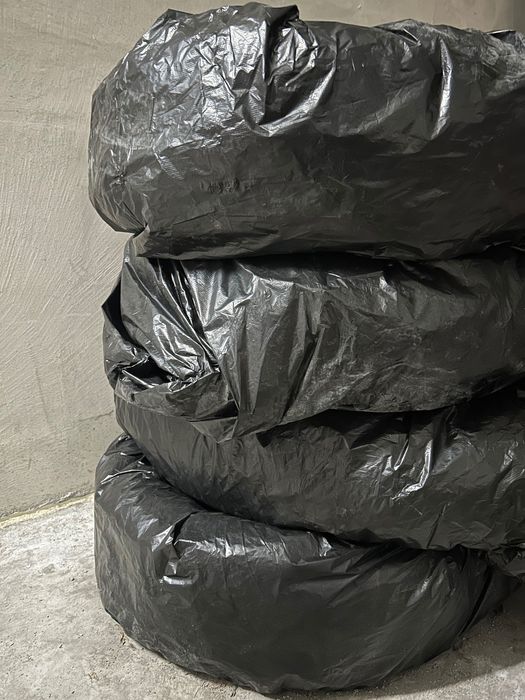 Продавам зимни гуми – комплект 4 броя /15 цола