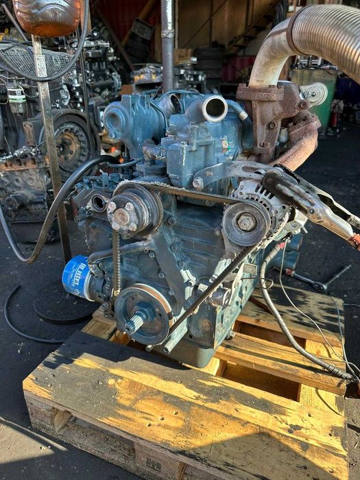 Motor Kubota V2003
