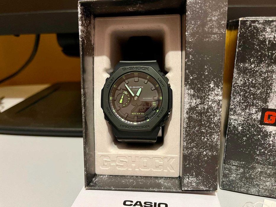 ПРОМО НОВ Casio G-Shock GA-2100-1A3ER унисекс/черен часовник/аларма/20 BAR/хронометър