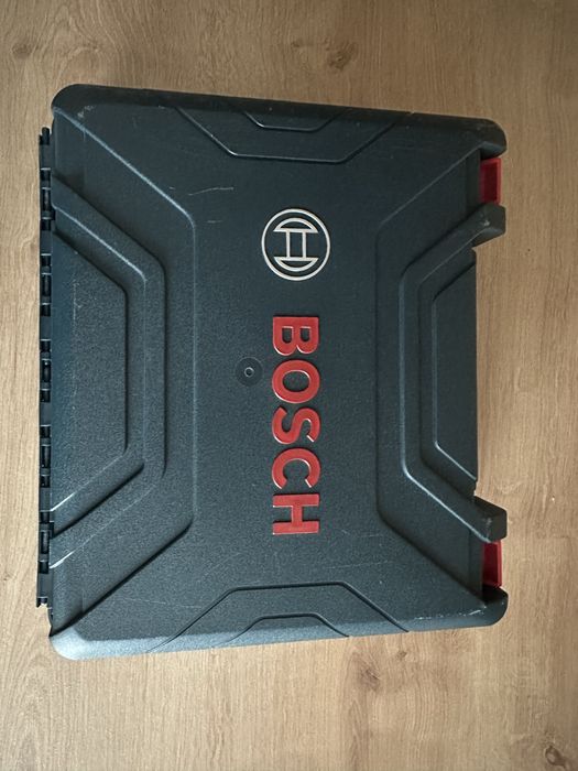 Masina de gaurit si insurubat Bosch