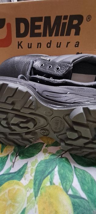 Работни обувки .