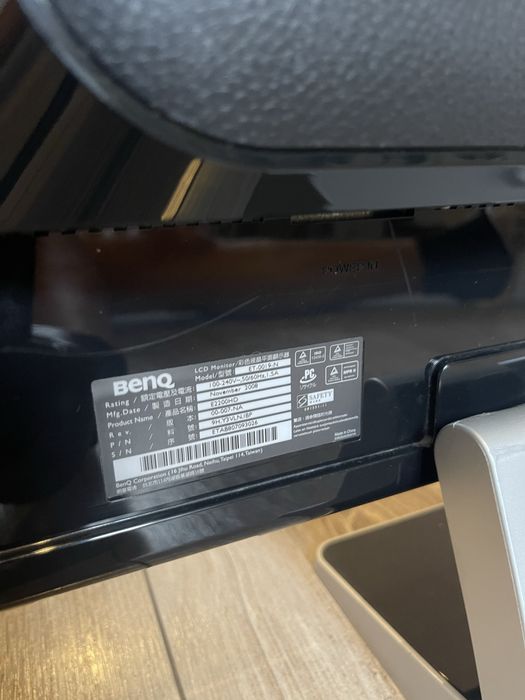 Монитор 22” Benq E2200HD