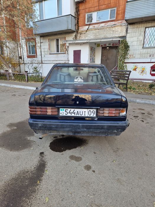 Мерседес Бенз 190