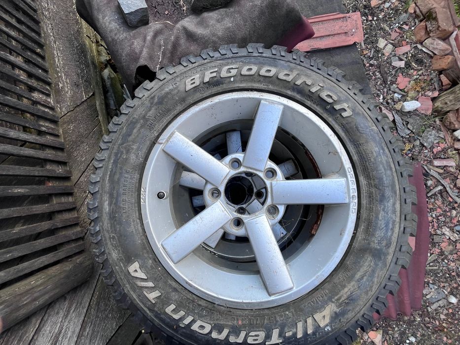Lada Niva 1.7i 4x4 Off Road, Troliu, Jante 16", 2004