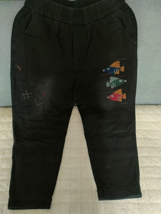 Продам женские джинсы. 3 пары