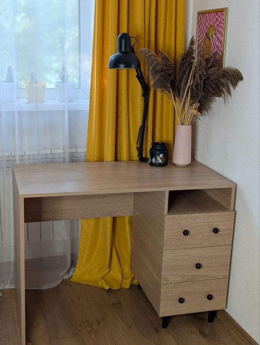 Продам стол письменный