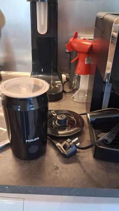 Разпенител за топло и студено мляко philips CA6500/63
