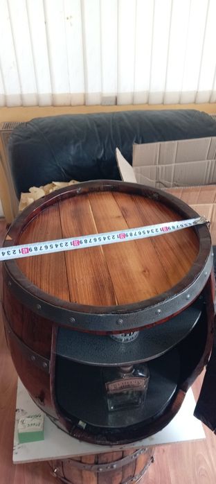 Ретро мини бар изработен дъбова Бъчва. Подходящ. За неповторим подарък  за любилей./ЧРД/имен ден подходящо същото така за Бърбекюта и навеси