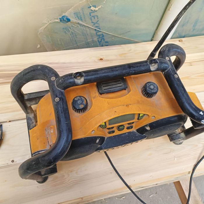 Radio șantier dewalt