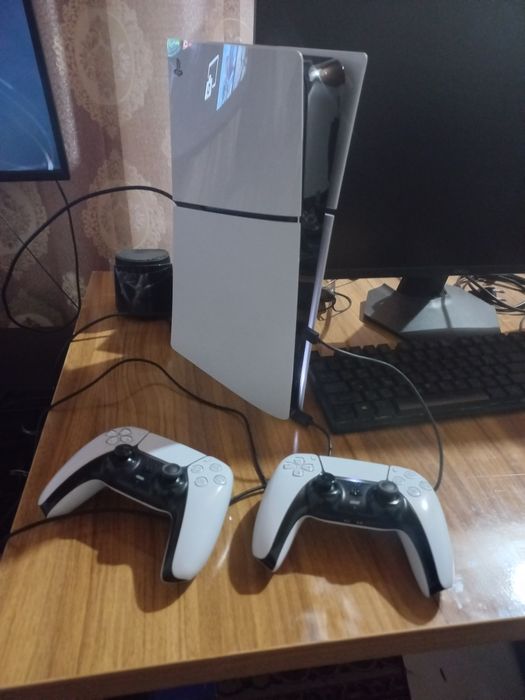 PS5 slim vzlom versiya 8.60 ideal 2 djoystik original.