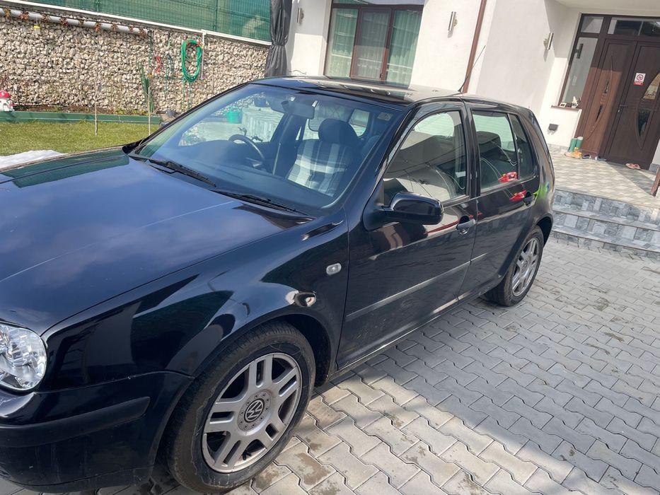 VOLKSWAGEN Golf 2000 — imagine 3