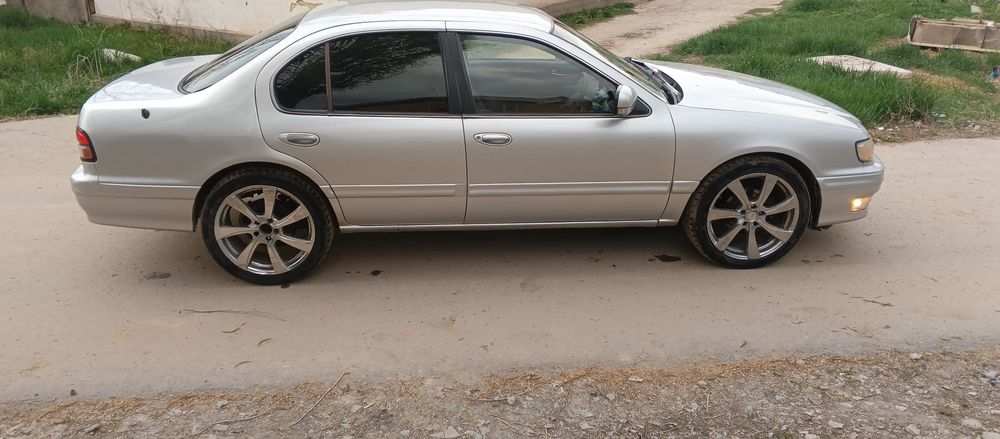 Nissan Cefiro 1996