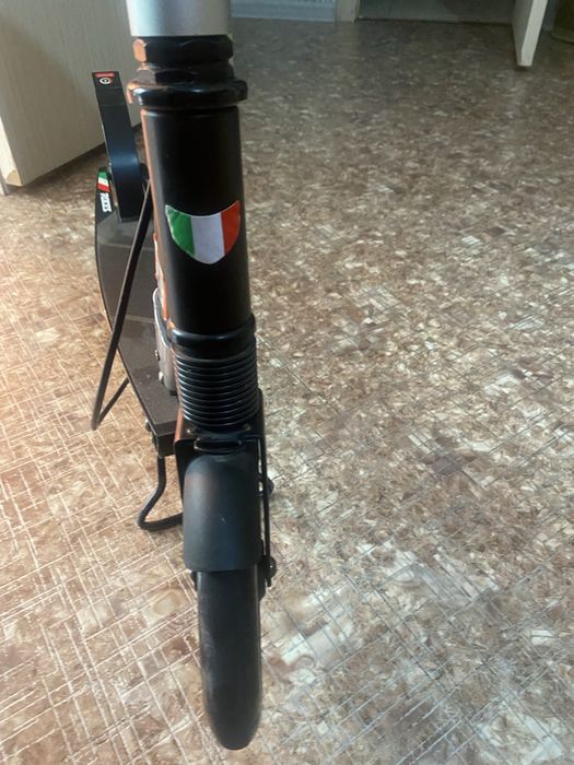 Самокат подростковый в отличном состоянии