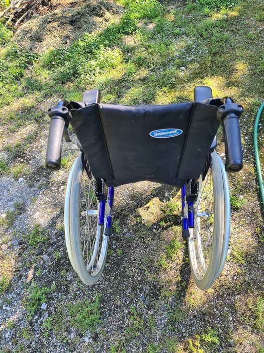 Scaun cărucior handicap ușor